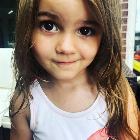 Meet your Posher, Stephanie - Picture 9 of 12